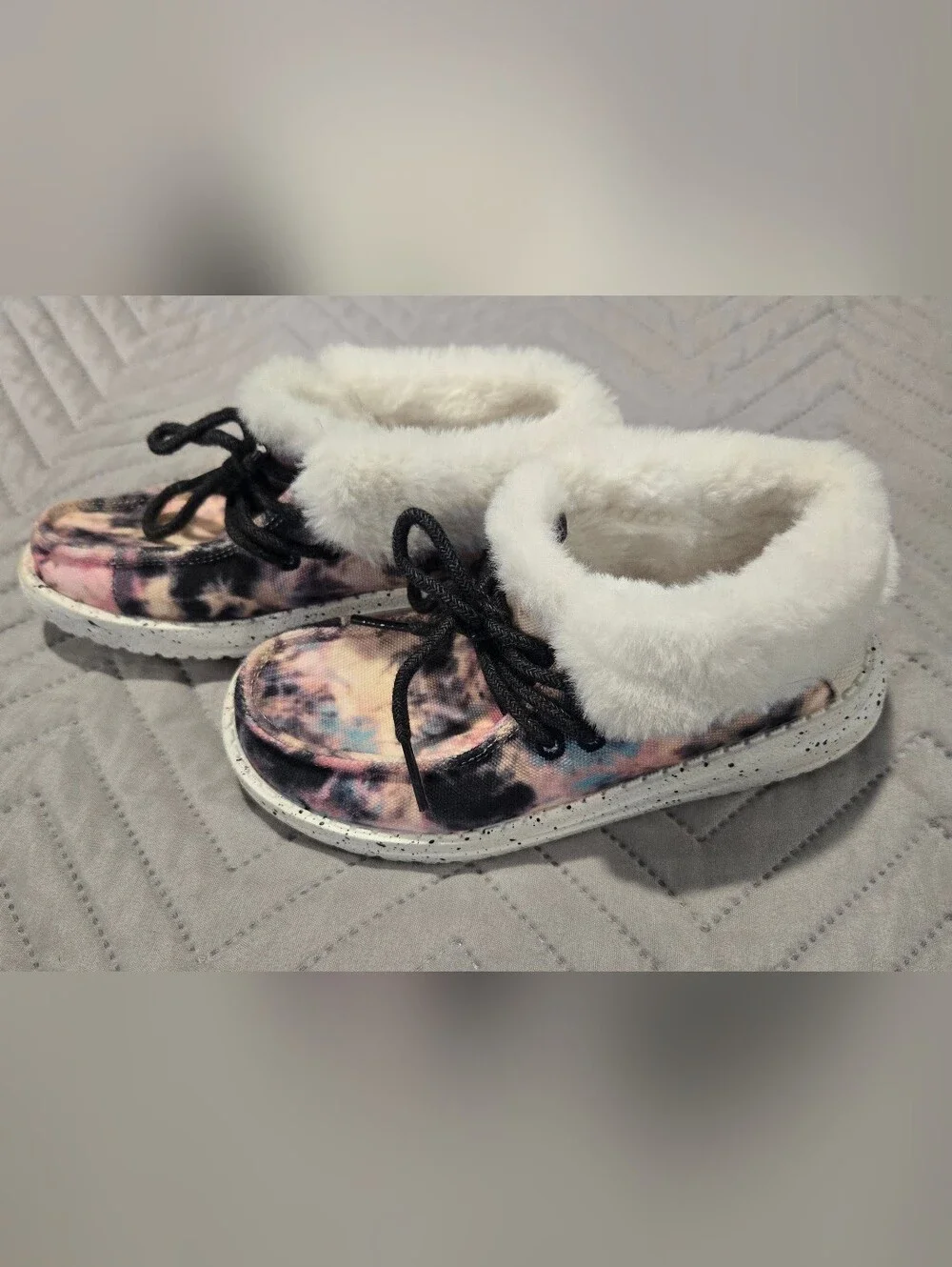 Hey Dude Kids Britt Tie-Dye Faux Fur Lined Moccasins - Pink/Blue/Black